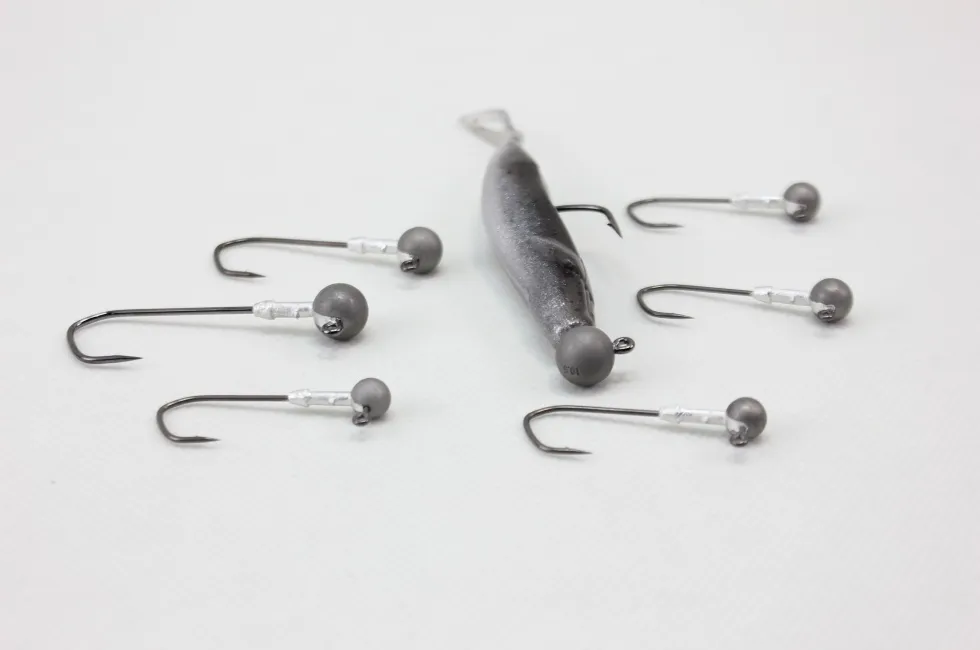 Tungsten alloy jig for bass fishing